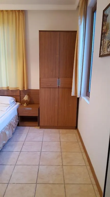 Къща за гости Мариана 2*, Созополь Болгария